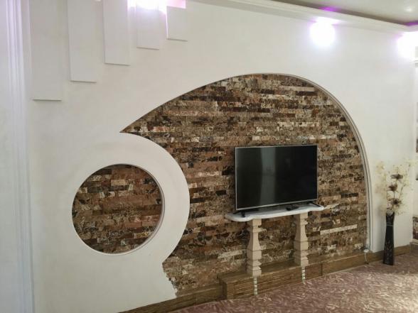 طراحی مدرن کناف پشت تلویزیون